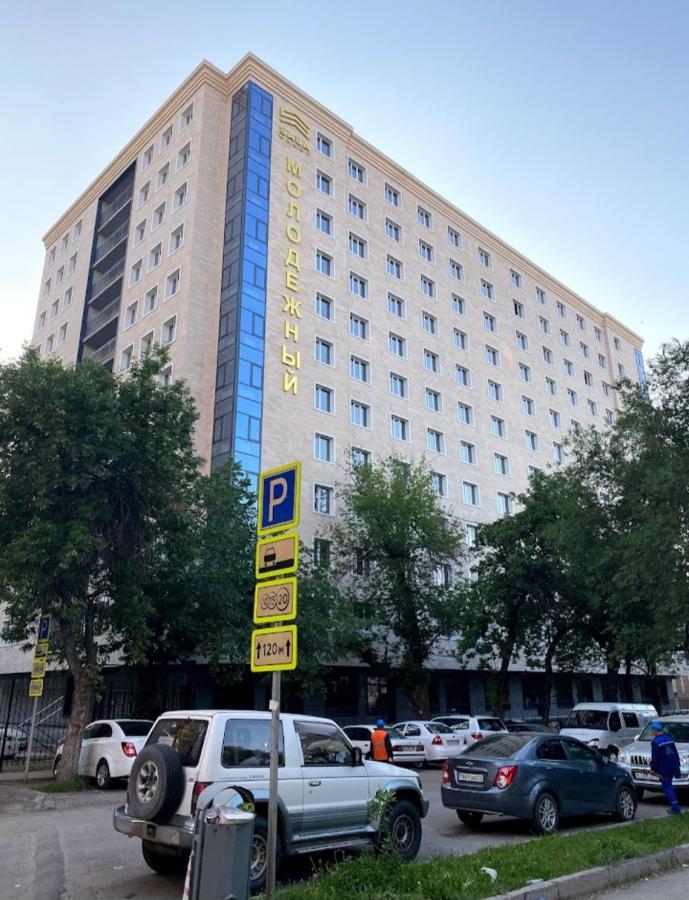 Апартаменты В Центре, В Новом Доме อัลมาตี ภายนอก รูปภาพ