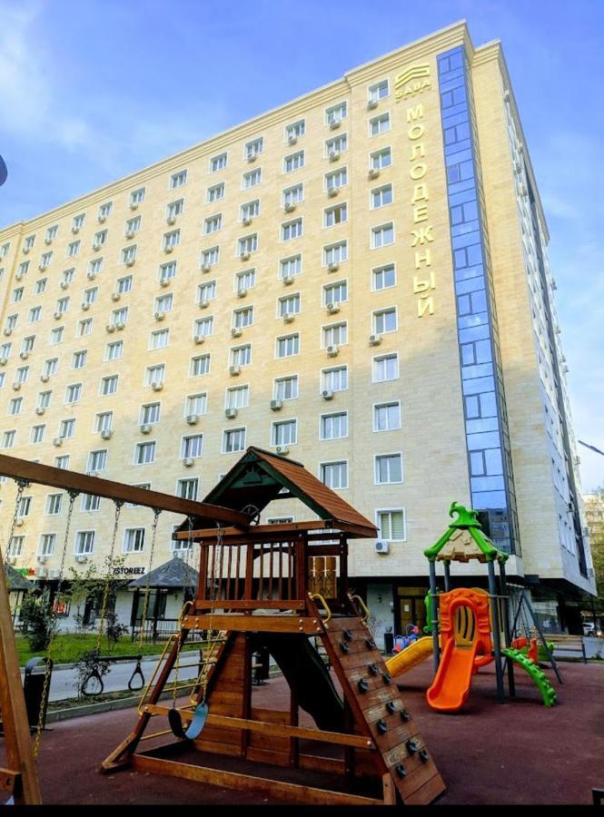 Апартаменты В Центре, В Новом Доме อัลมาตี ภายนอก รูปภาพ